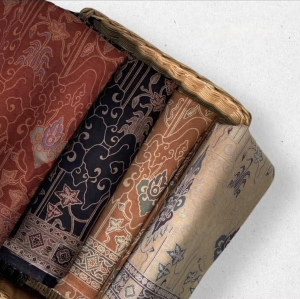 Handmade Indonesian Batik Fabric – 200x115 cm Cotton Material – Traditional Javanese Pattern Cloth