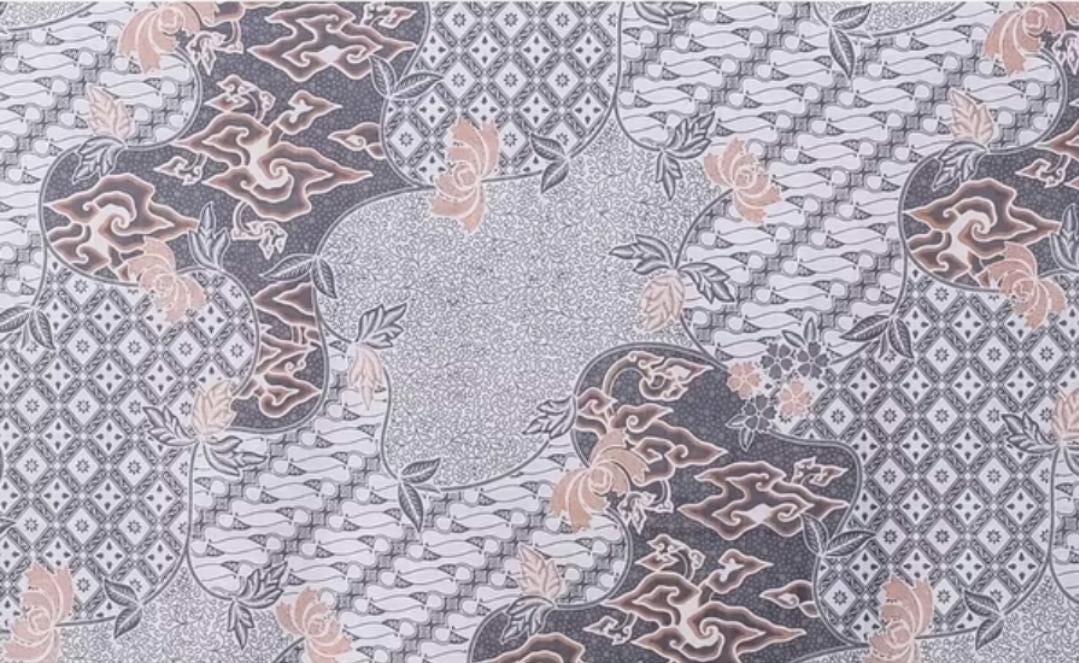 Handmade Batik Fabric Megamendung Combination – Large 200x115 cm Indonesian Cotton Textile – Random Unique Pattern