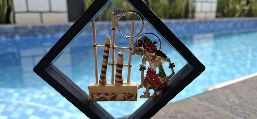 Indonesian Cultural Collectible Set – 4 Mini Keychains (Keris, Angklung, Wayang) + Display Frame, Handmade Decor Gift