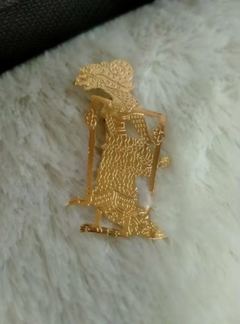 Handmade Ethnic Wayang Brooch, 18K Gold Plated Cultural Jewelry, Unique Boho Pin for Women
