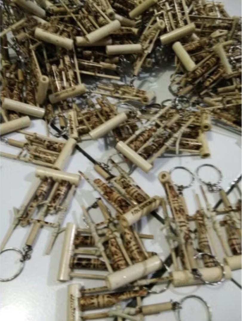 Handmade Indonesian Keychain Set – 2 Angklung & 2 Wayang Puppets – Cultural Souvenir Gift Set – UNESCO Heritage