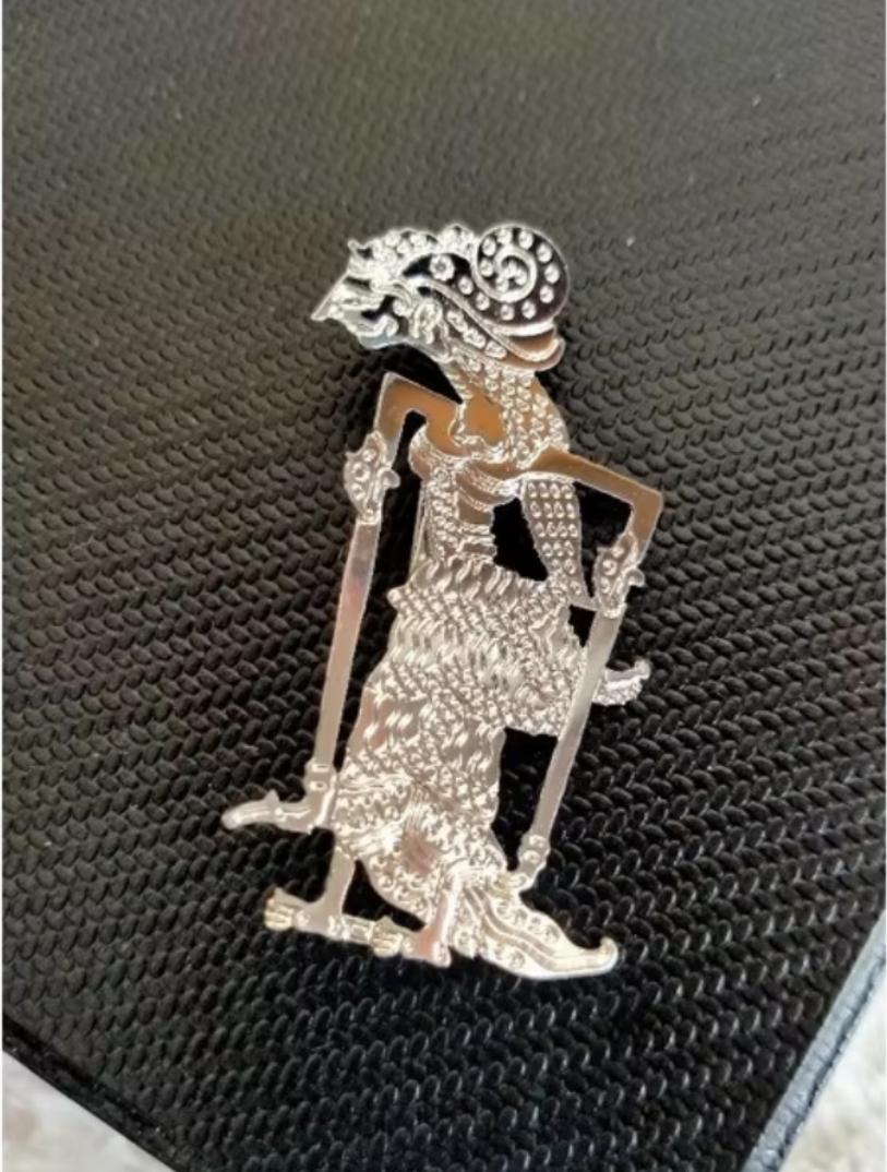 Wayang Silver Plated Brooch, Indonesian Ethnic Pin, Handmade Brass Cultural Jewelry, Unique for Her