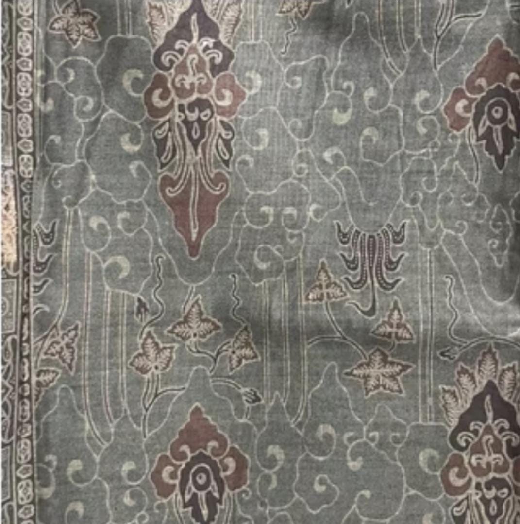 Handmade Indonesian Batik Fabric – 200x115 cm Cotton Material – Traditional Javanese Pattern Cloth
