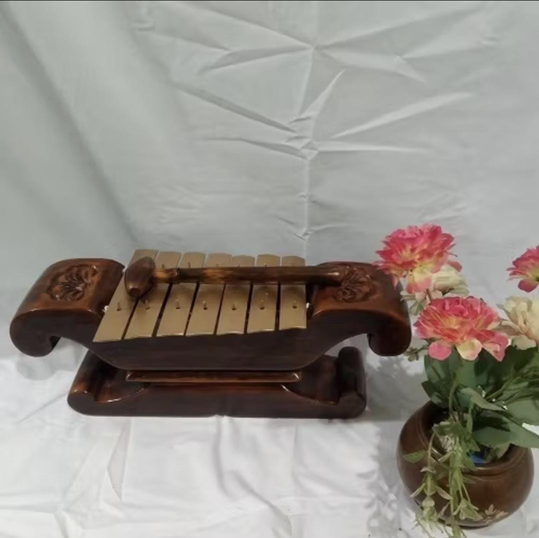 Mini Javanese Gamelan Saron | Handcrafted Playable Instrument 35cm | Traditional Indonesian Musical Collectible, Cultural Gift