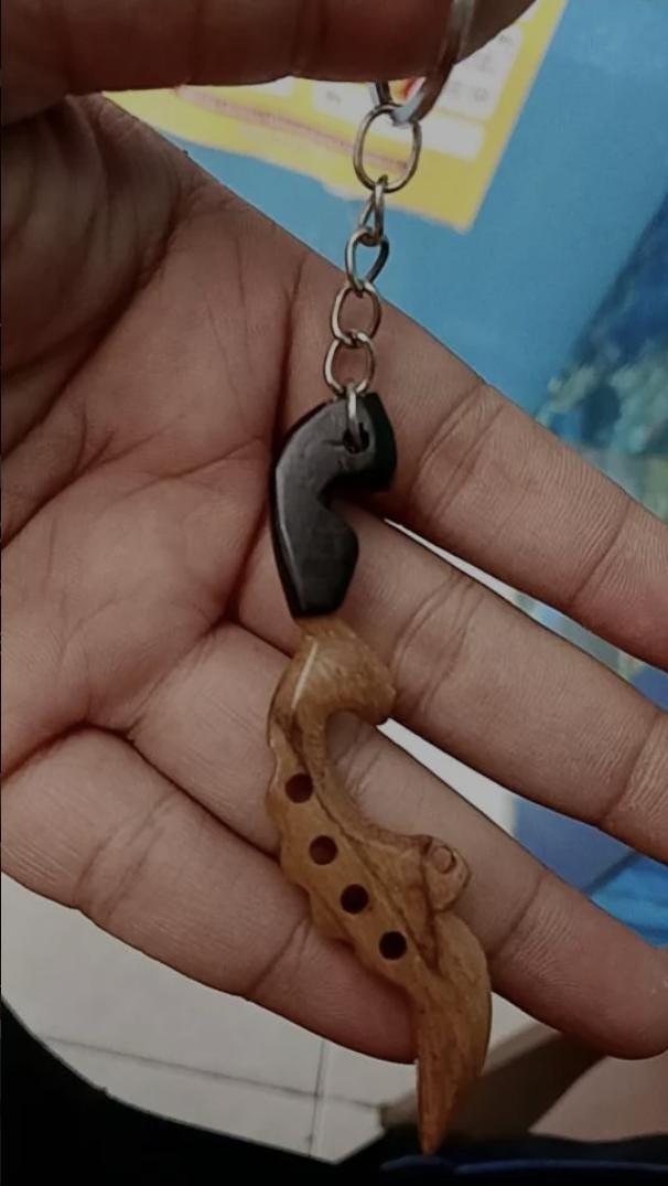 Kris Dagger Teak Wood & Brass Keychain, Handmade Ethnic Indonesian Accessory, Cultural Unique Souvenir Gift