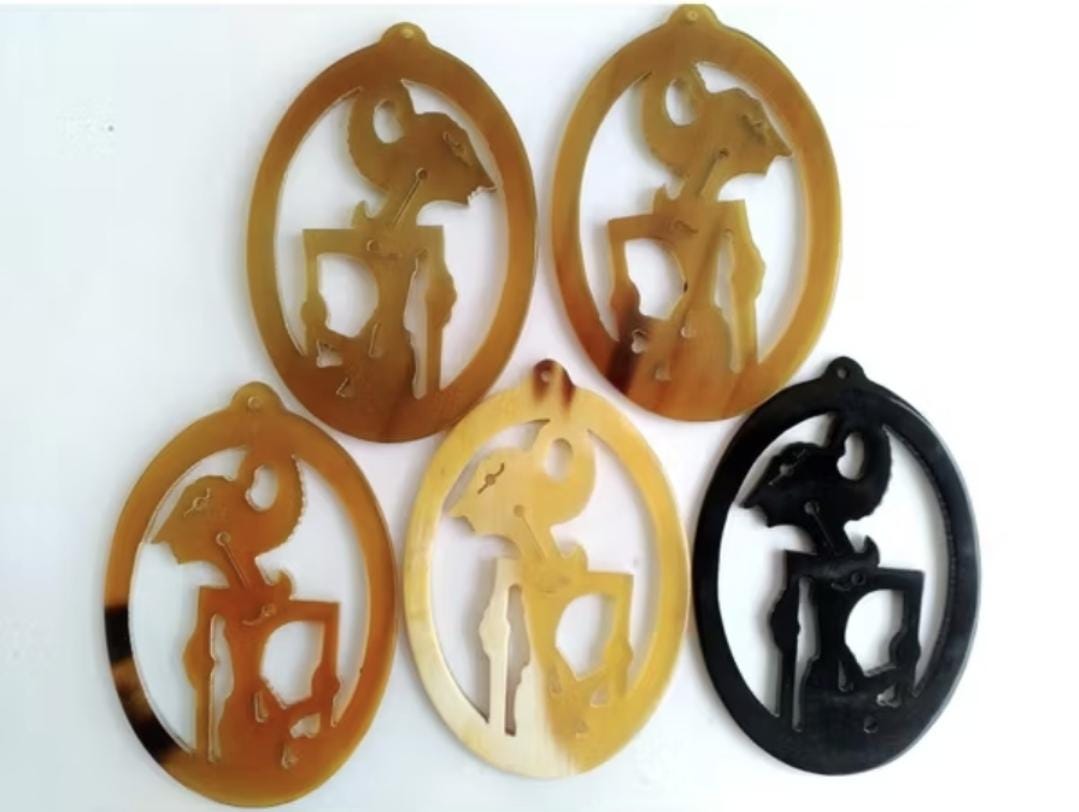 Buffalo Horn Wayang Pendant | Balinese Leak Carving | Handmade Indonesian Ethnic Charm | Pendant Only