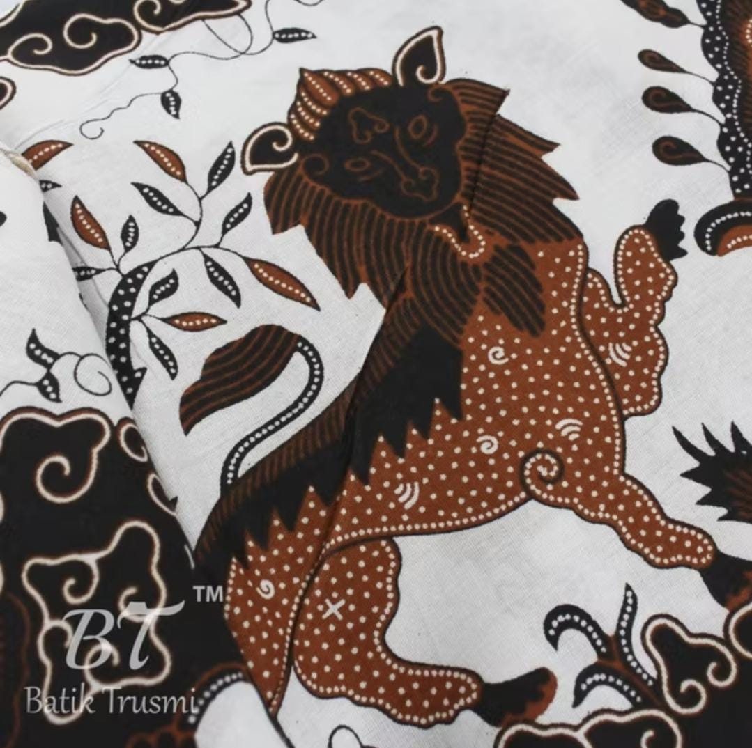 Handmade Batik Fabric Megamendung Combination – Large 200x115 cm Indonesian Cotton Textile – Random Unique Pattern