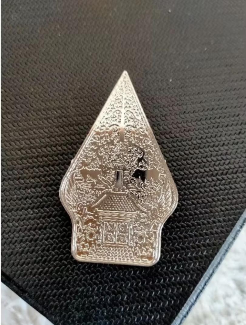 Wayang Silver Plated Brooch, Indonesian Ethnic Pin, Handmade Brass Cultural Jewelry, Unique for Her