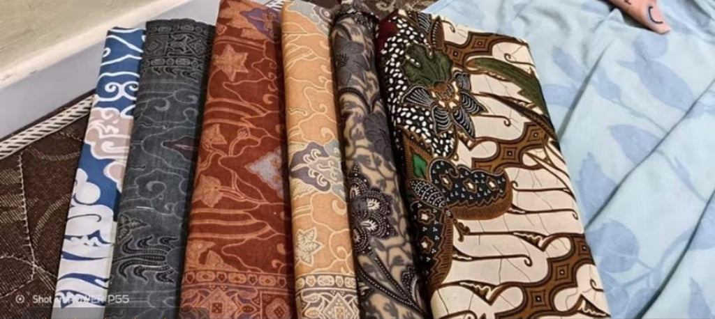 Handmade Indonesian Batik Fabric – 200x115 cm Cotton Material – Traditional Javanese Pattern Cloth