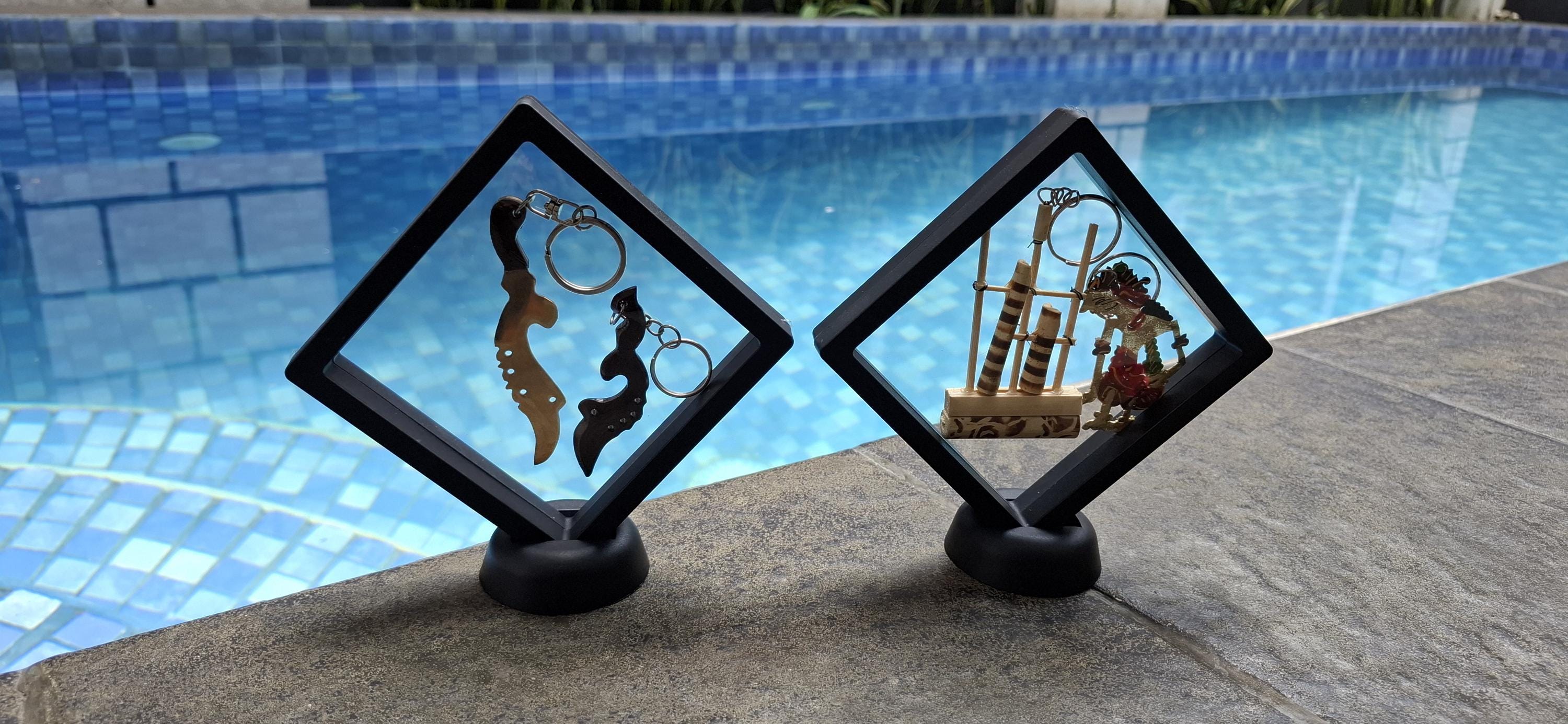 Indonesian Cultural Collectible Set – 4 Mini Keychains (Keris, Angklung, Wayang) + Display Frame, Handmade Decor Gift