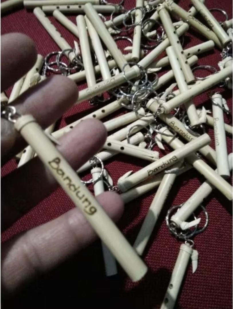 Handmade Bamboo Keychains Set – Mini Flute & Angklung Souvenir Indonesian Cultural Gift
