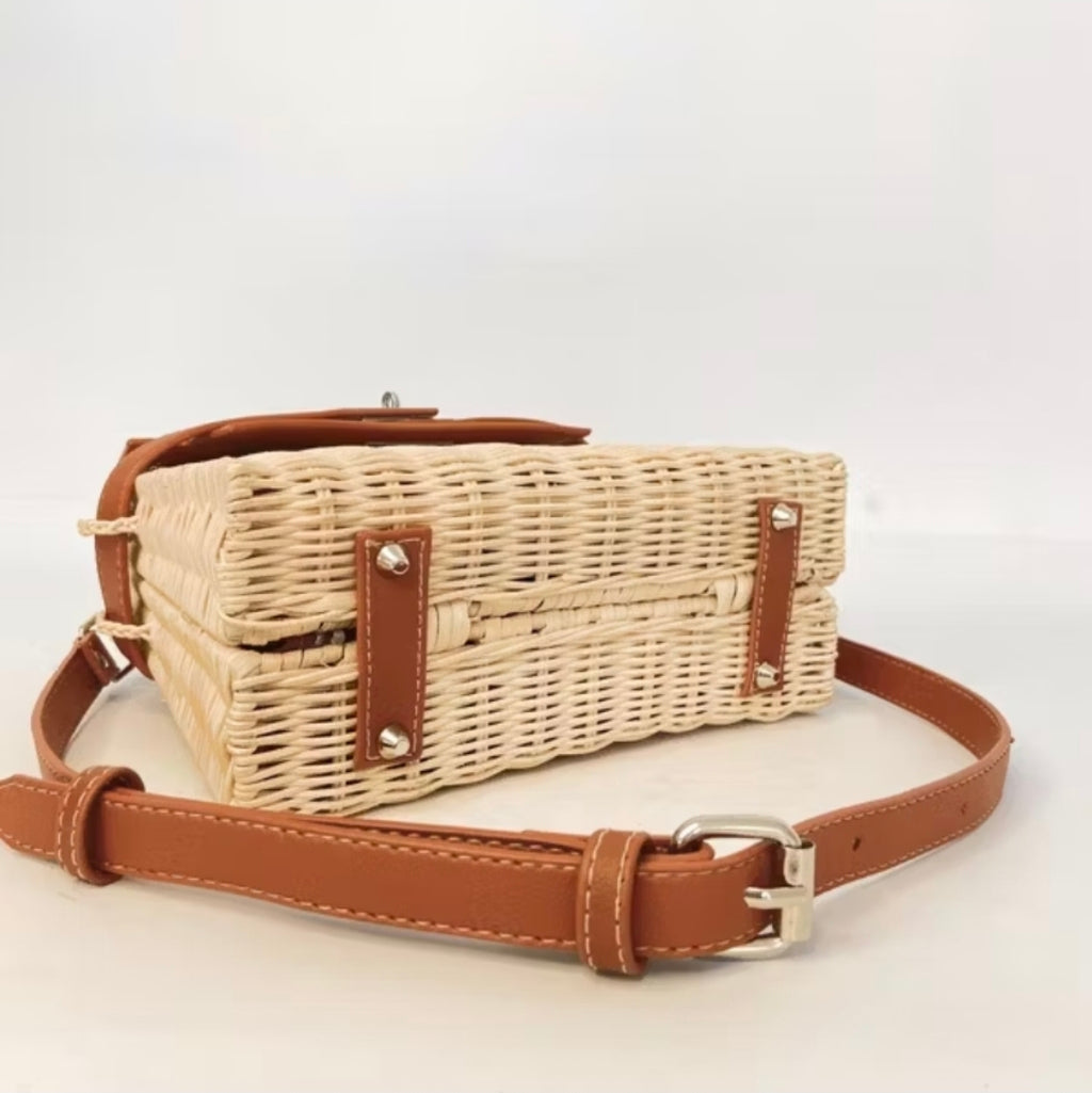 Rattan Wicker Top-Handle Bag – Vegan/Genuine Leather Flap, Basket Purse with Crossbody Strap (≈23×19 cm)