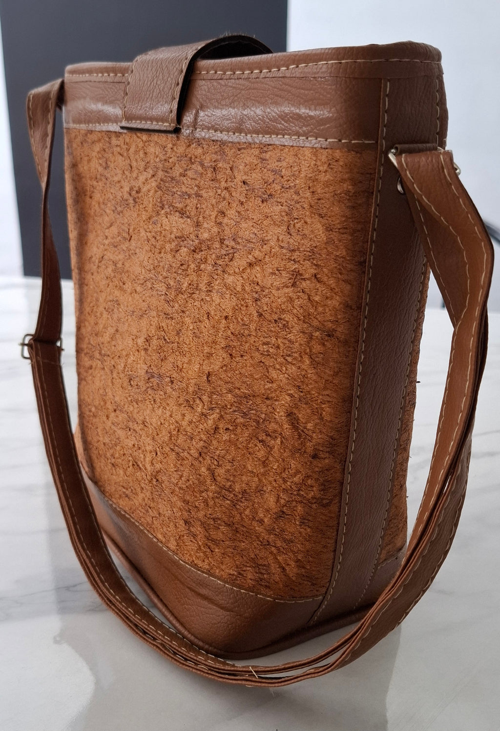 Hand-Painted Bark Cloth Crossbody – Papua Bird-of-Paradise | OOAK Edition 01, 9.4″ × 9.8″, Vegan Leather Trim